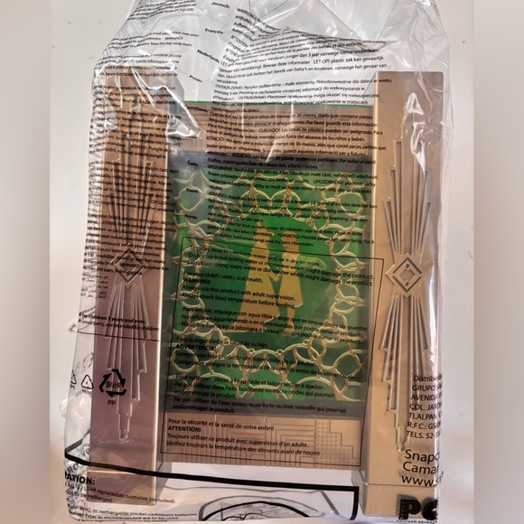 WICKED Movie Lantern Popcorn Bucket NEW - Picture 5 of 7